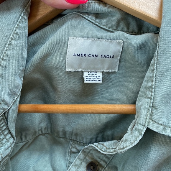 American Eagle large green button up casual comfy long sleeve - Picture 3 of 3